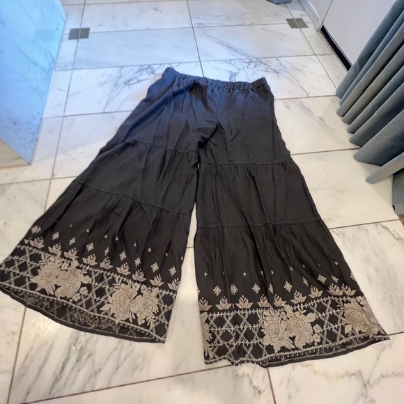 Johnny Was Sienne Wide-Leg Tiered Linen Palazza Boho Pants - Picture 3 of 7